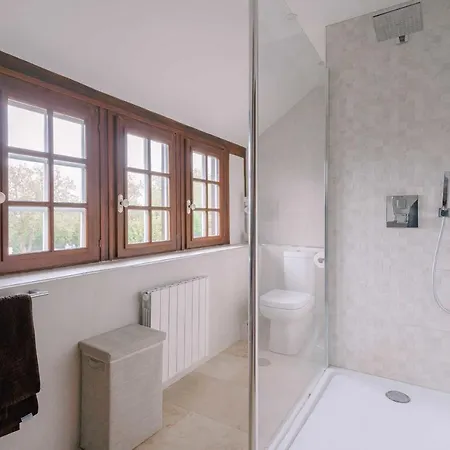 Tatil Evi Norman House 160m2 With Pool At The Hippodrome *