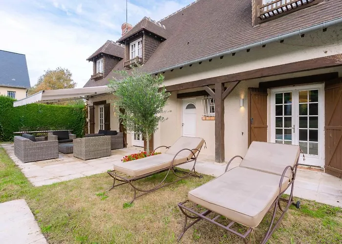 Norman House 160m2 With Pool At The Hippodrome Semesterbostad *