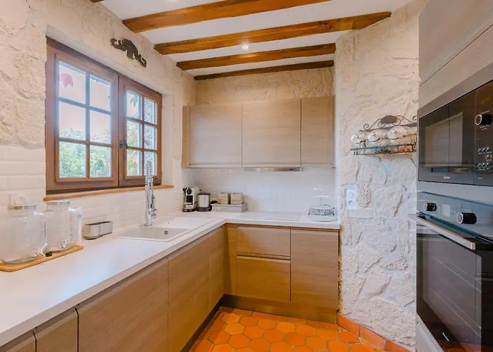 Norman House 160m2 With Pool At The Hippodrome Casa de Férias *