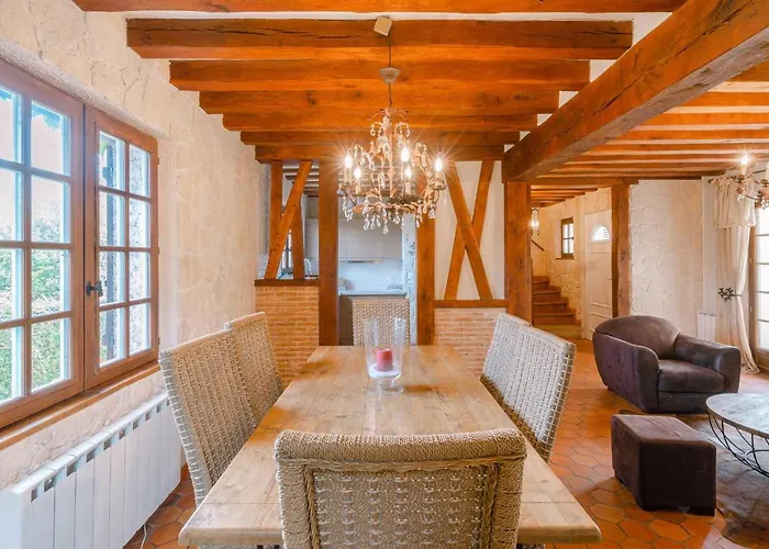 Hébergement de vacances Norman House 160m2 With Pool At The Hippodrome