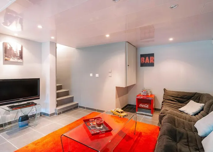 Norman House 160m2 With Pool At The Hippodrome Hébergement de vacances Deauville